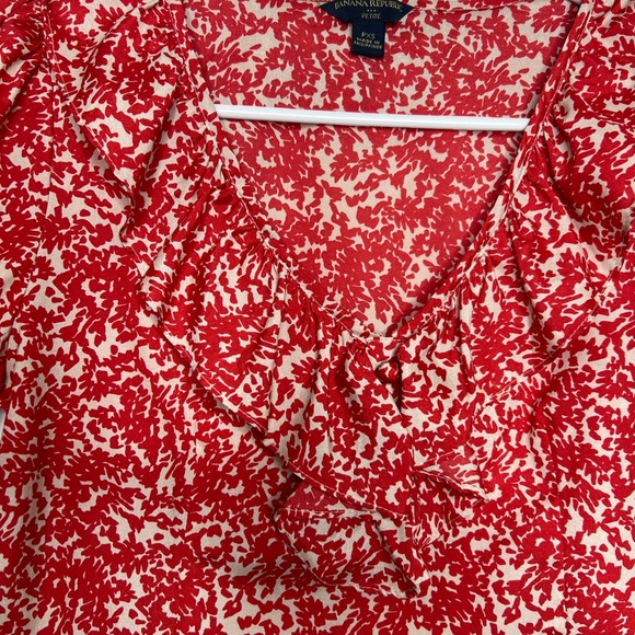 Banana Republic Women's Blouse Size Petite X-Small With Ruffles V-neck Line - Picture 4 of 8